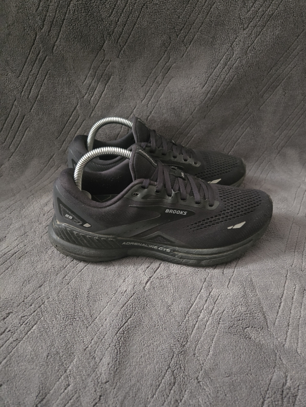 Brooks Adrenaline GTS 23 Running Shoes Womens Sz 10 Athletic Sneakers Trainers.